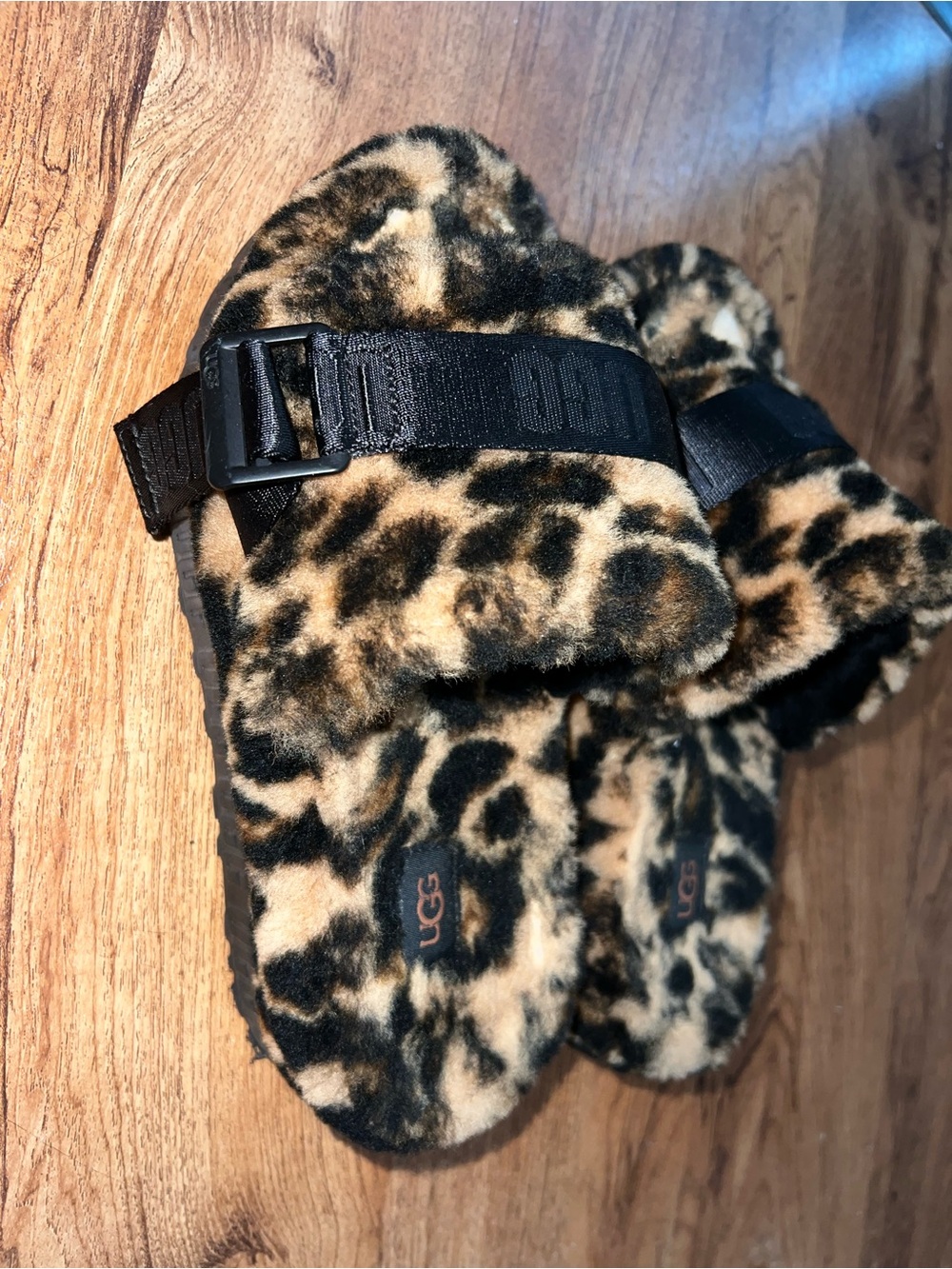 UGG Kids Leopard Faux-Fur Mittens - Black & Tan